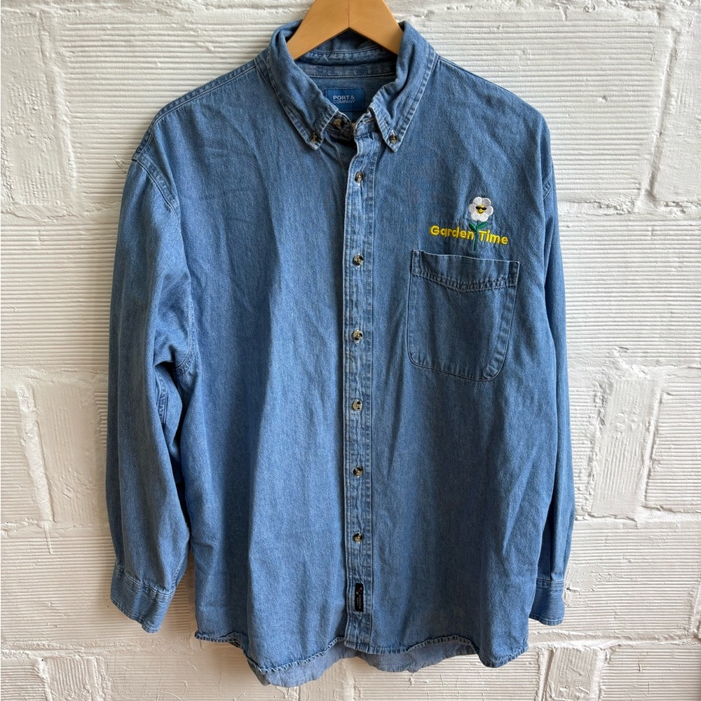 Port & Co button down - Picture 2 of 4
